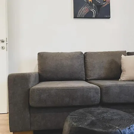 Tranquility In The Center Apartment Tirana